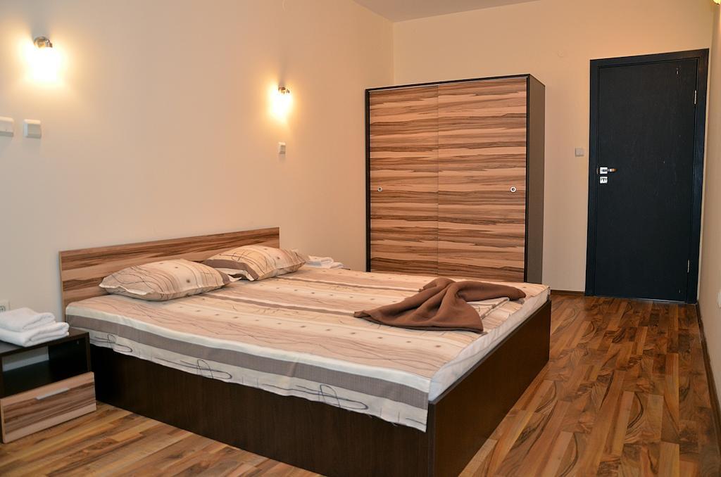 Ivtour Apartments In Yalta Complex Goldstrand Zimmer foto